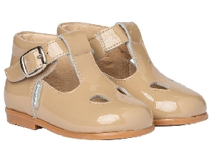 SANDALIA PIEL CHAROL HEBILLA CAMEL